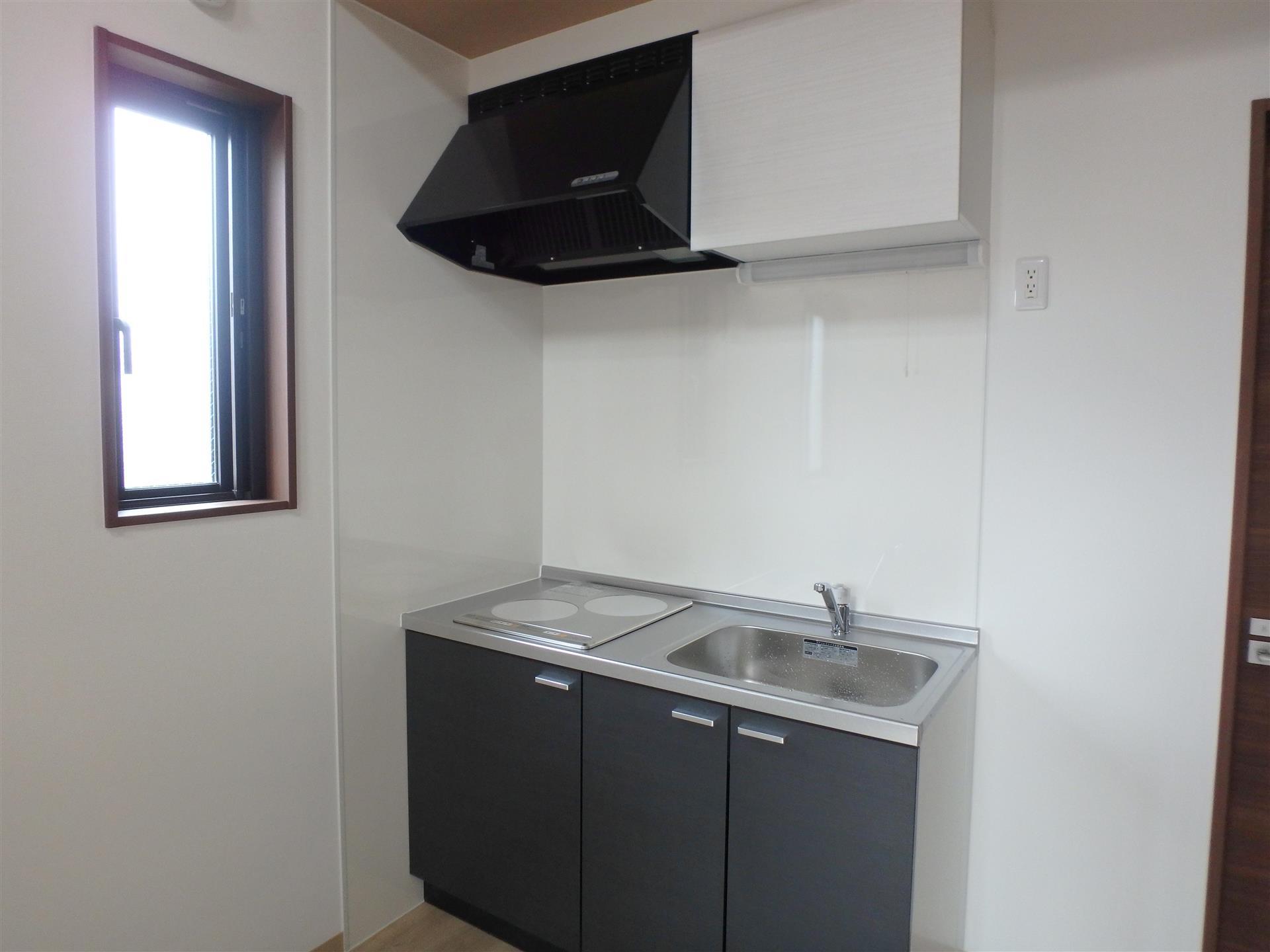 キッチン　2口のＩＨヒーター付きのコンロです