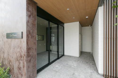 エントランス　オートロックでセキュリティ面にも配慮