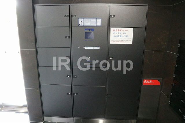 エントランス　宅配ボックス