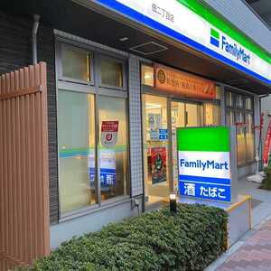 コンビニ　ファミリーマート 佃二丁目店（コンビニ）まで156m