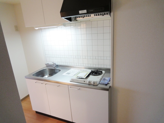 キッチン　同物件他部屋の写真