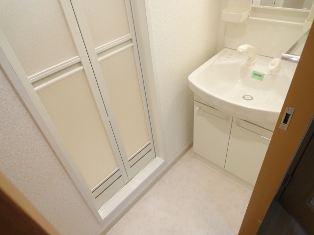 洗面設備　同物件他部屋の写真