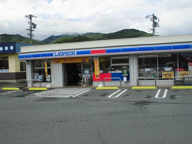 コンビニ　ローソン　岡谷小萩三丁目店（コンビニ）まで340m