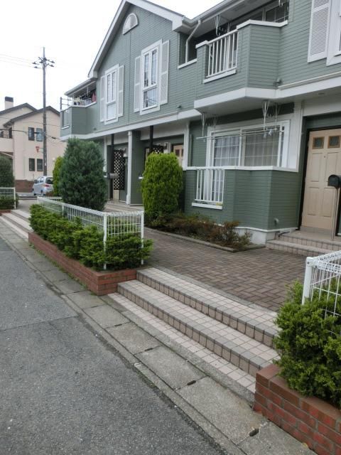 エントランス　整備されたエントランス