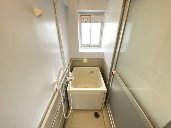 バス・シャワールーム　ビレッジハウスの同一物件・同一タイプの間取りの写真です