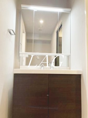 洗面設備　洗面台です。