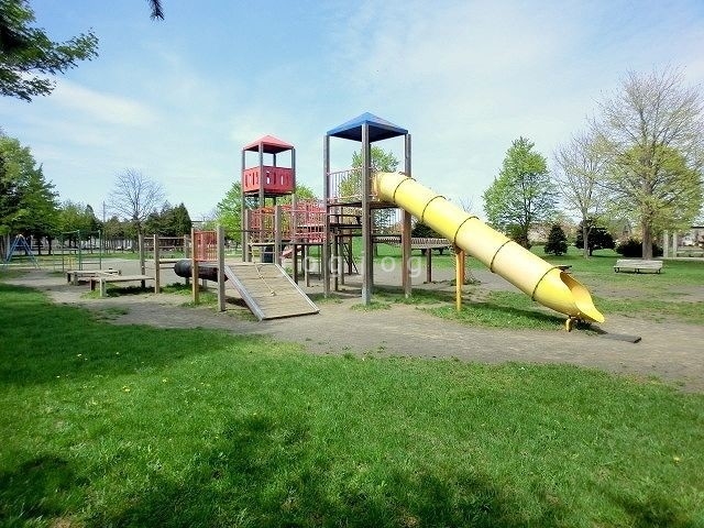 公園　前田西公園（公園）まで897m