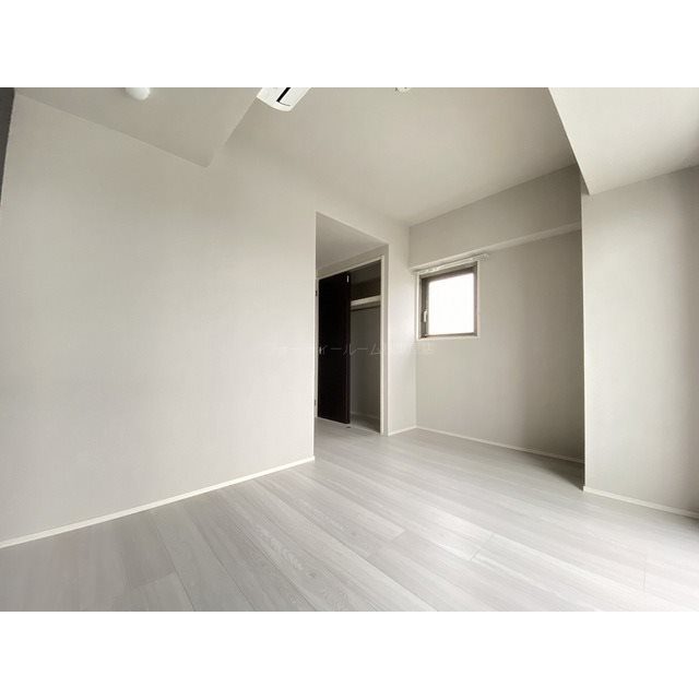 居室・リビング　★《見学予約受付中》当店では契約金がクレジット決済可能です★