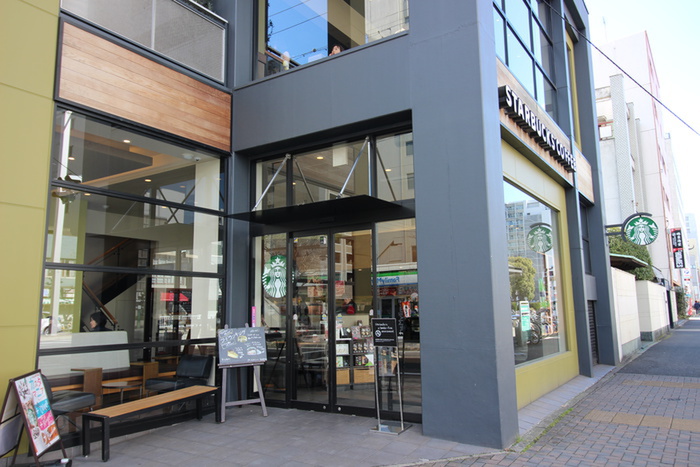 飲食店　スターバックス新栄町店（飲食店）まで550m