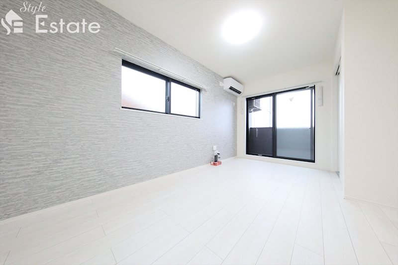 居室・リビング　同仕様内装