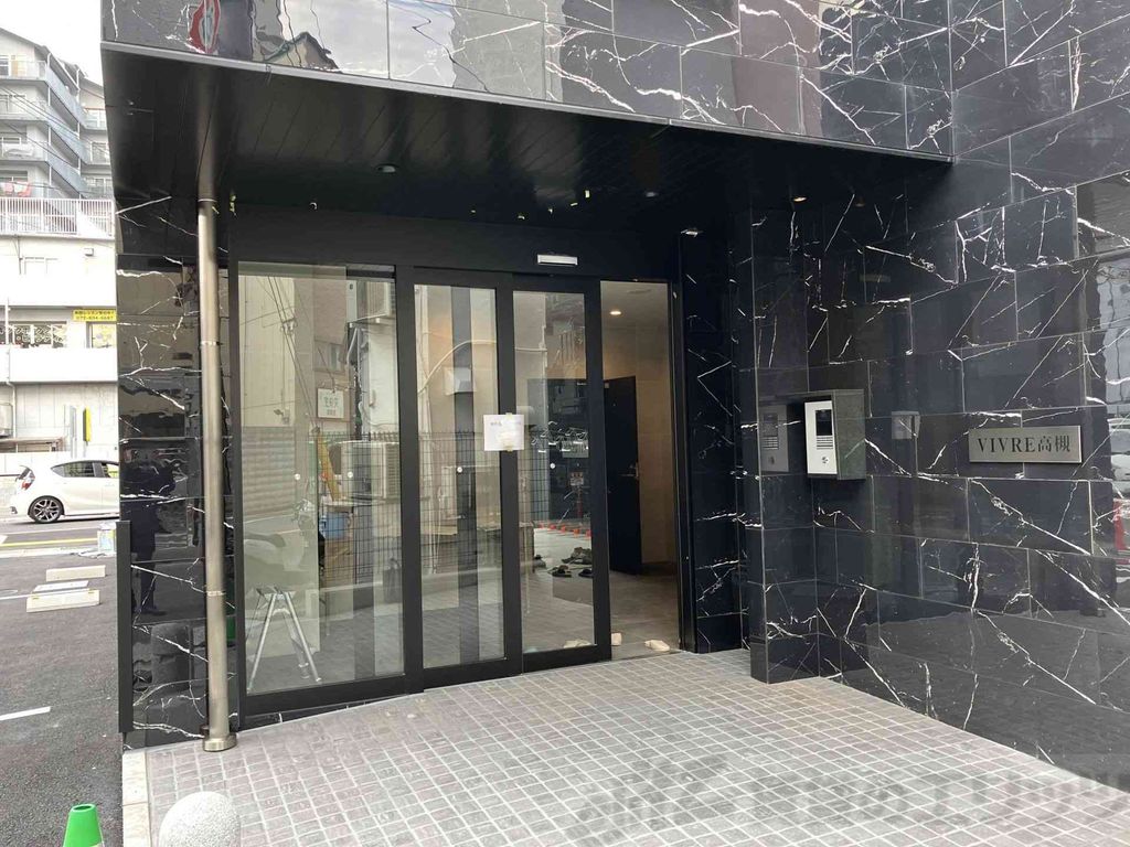 エントランス　エントランス