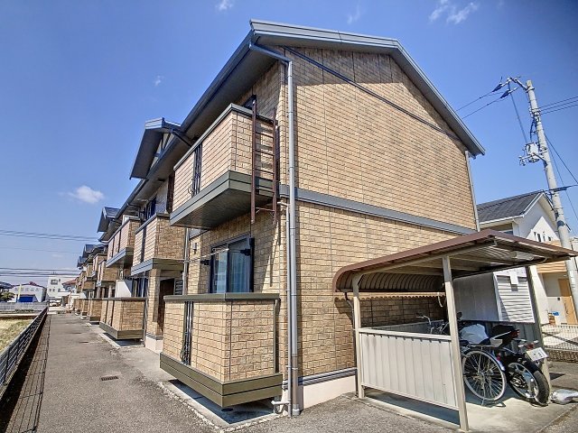 建物外観　現況と異なる場合は現況を優先します。