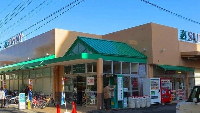 スーパー　サニー別府店（スーパー）まで713m