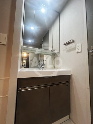 洗面設備　アーバネックス天満橋Front　独立洗面台