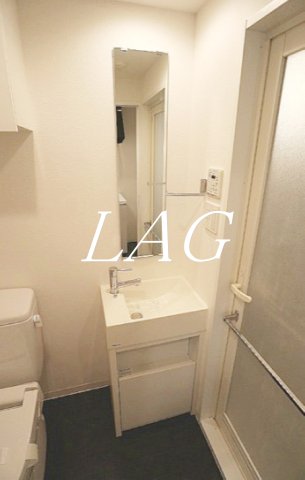 洗面設備　独立洗面台です。