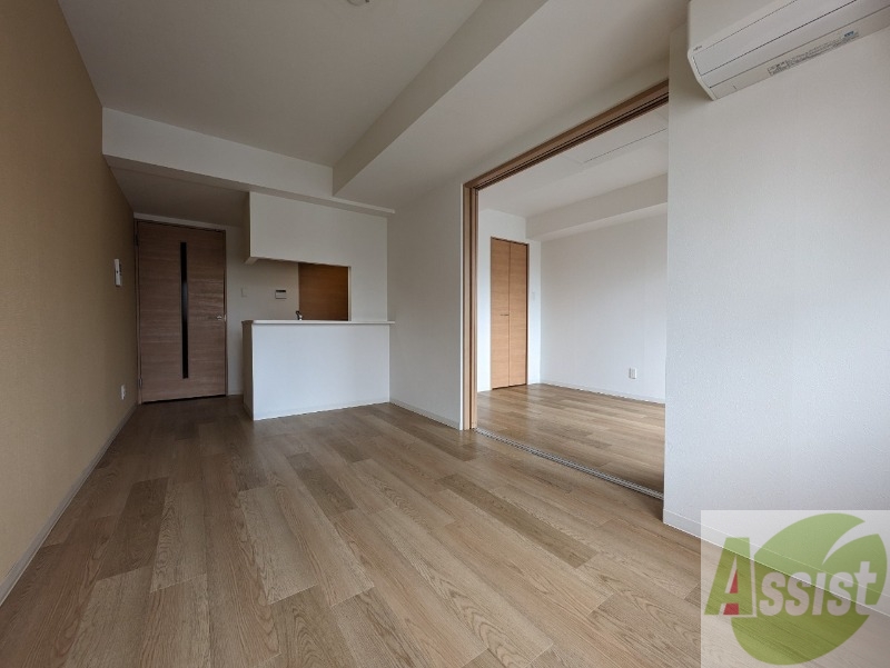 居室・リビング　広くてキレイなお部屋が広がっていて、充実した生活が送れそう。