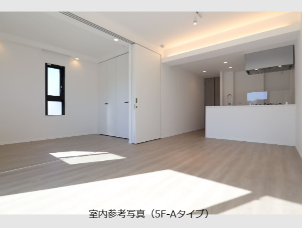 居室・リビング　写真は同タイプ住戸です。