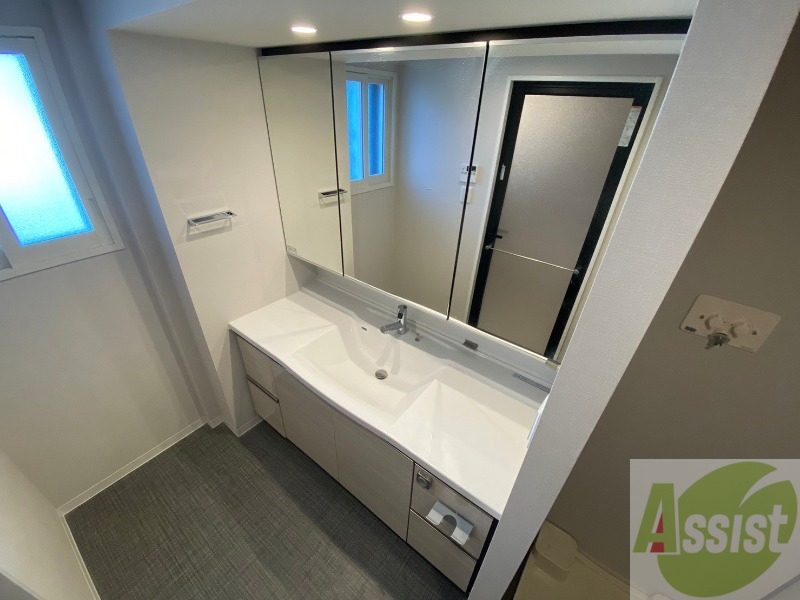 洗面設備　こちらに洗面台があります。朝の洗顔はこちらで。