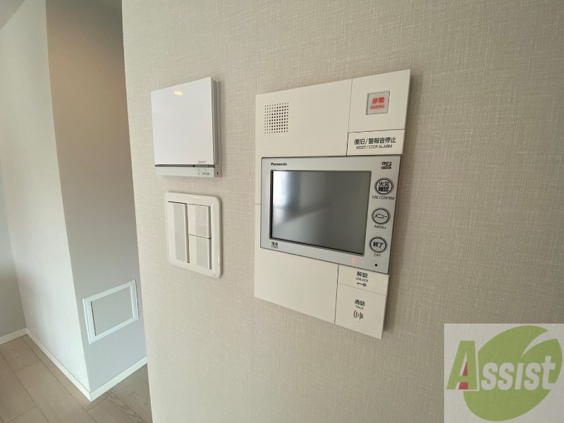 セキュリティ　ＴＶモニター付インターホンです。来客者の顔が見えるので安心！