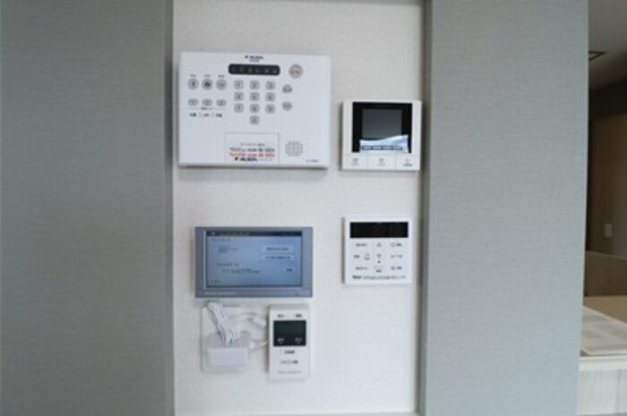 セキュリティ　モニターインターホンです