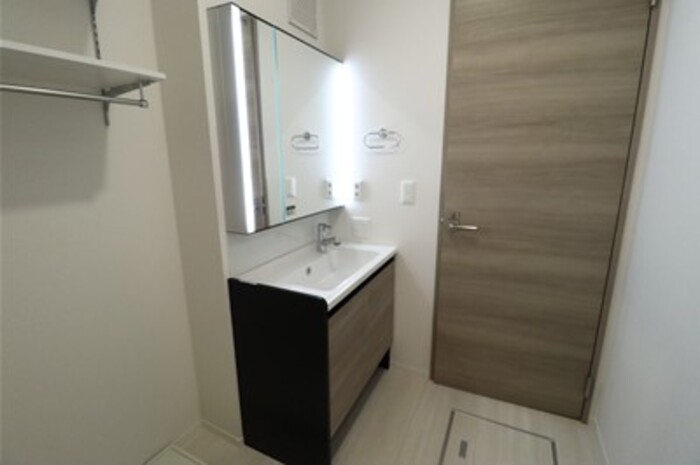 洗面設備　忙しい朝には欠かせない洗面所です