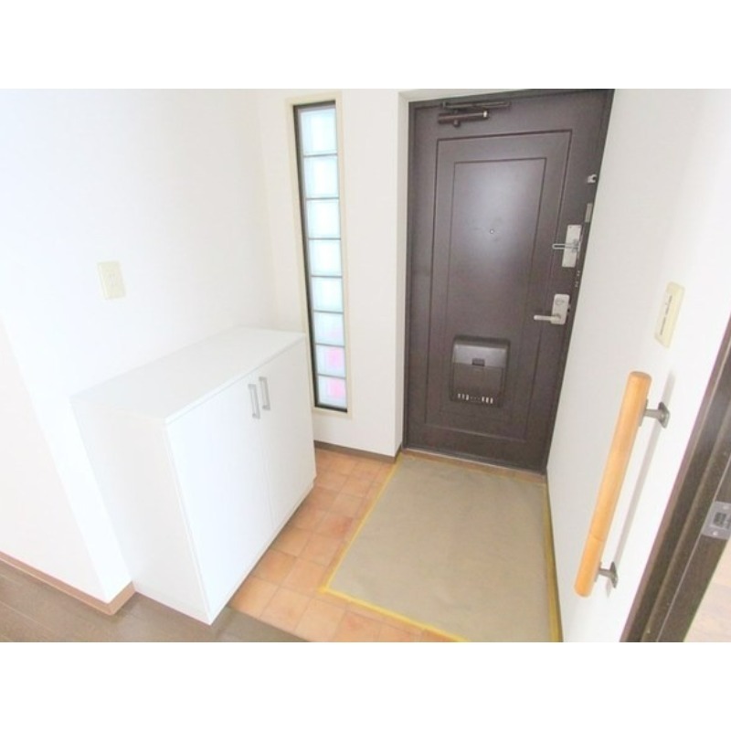 玄関　シューズボックスあり♪