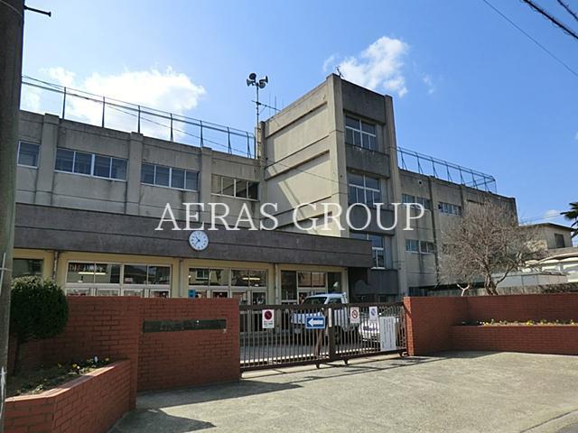 小学校　松戸市立松飛台第二小学校（小学校）まで943m