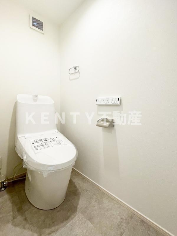 トイレ　清潔感のあるトイレです