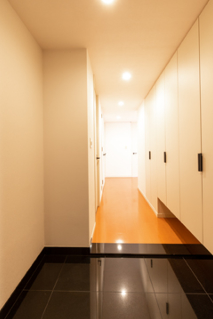 玄関　※写真は同タイプ住戸です。