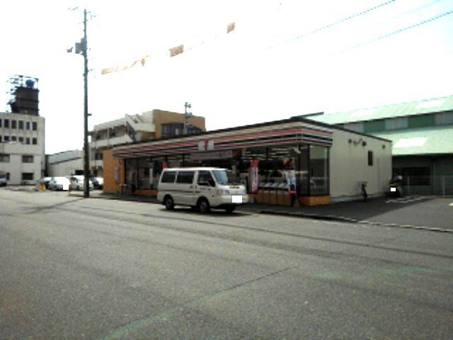 コンビニ　セブンイレブン周南築港町店（コンビニ）まで170m