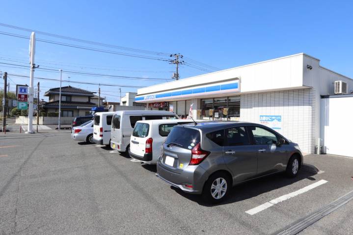 コンビニ　ローソン（コンビニ）まで1400m