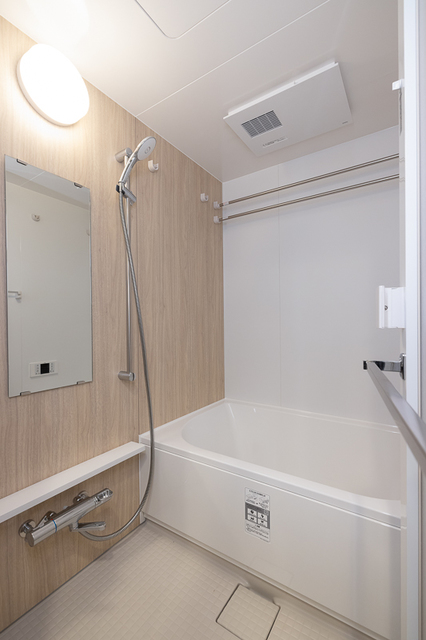 バス・シャワールーム　※写真は同タイプ住戸です。