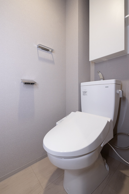トイレ　※写真は同タイプ住戸です。