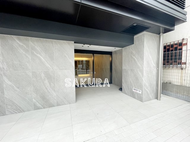 エントランス　お洒落な建物デザイン♪