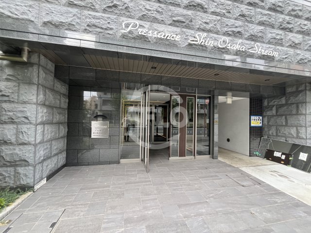 エントランス　プレサンス新大阪ストリーム　エントランス