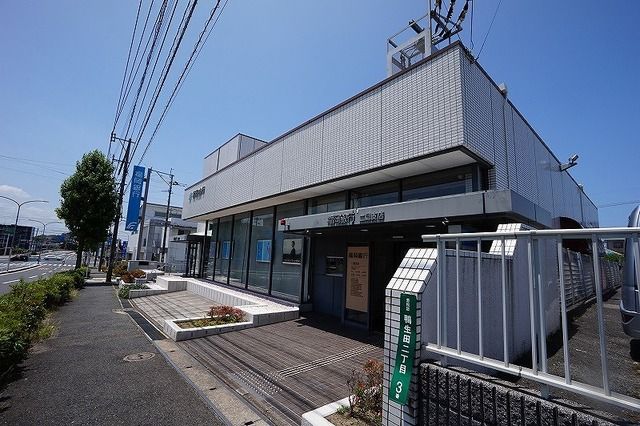 銀行　福岡銀行　二島支店（銀行）まで810m