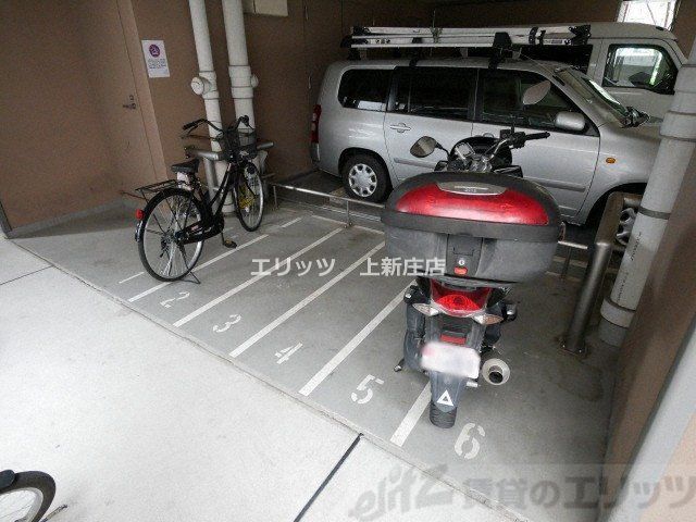 駐車場　駐輪場