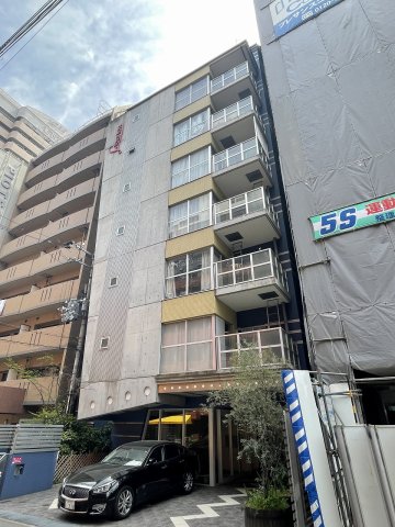 建物外観　落ち着いた雰囲気の外観です