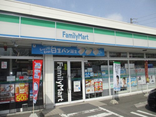 コンビニ　ファミリーマート　笠松東金池店（コンビニ）まで916m