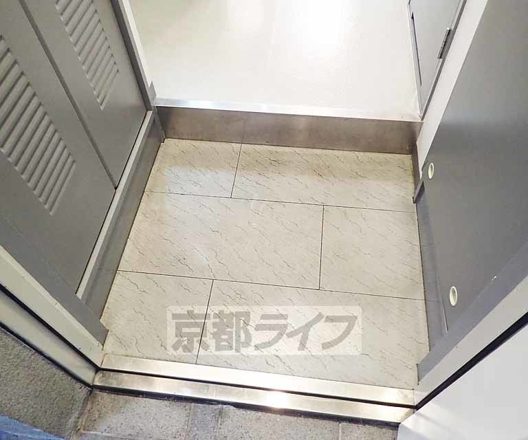 玄関　シューズボックス付の玄関です