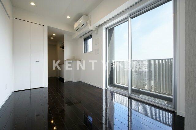 居室・リビング　同タイプ上階の写真です