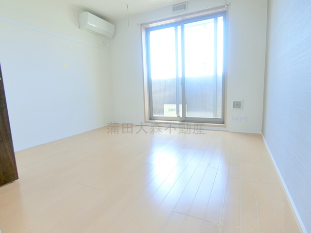 居室・リビング　洋室6.7帖