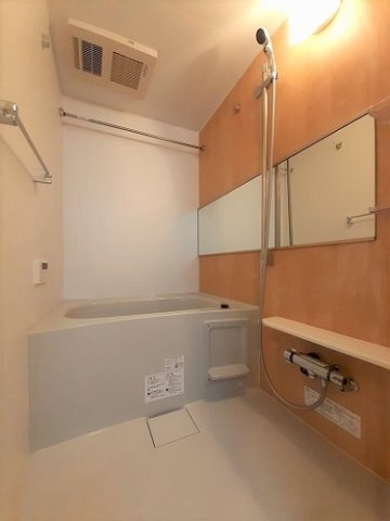 バス・シャワールーム　日々の暮らしに欠かせないお風呂です
