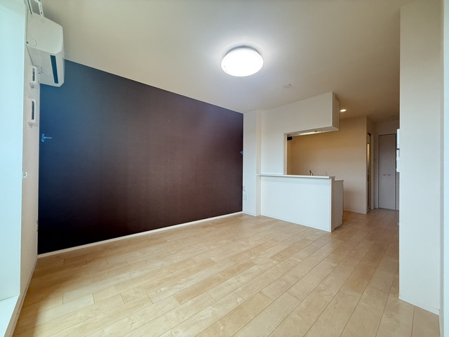 居室・リビング　別部屋参考写真です