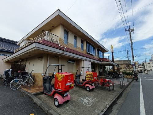 飲食店　マクドナルド 川口朝日町店（飲食店）まで568m