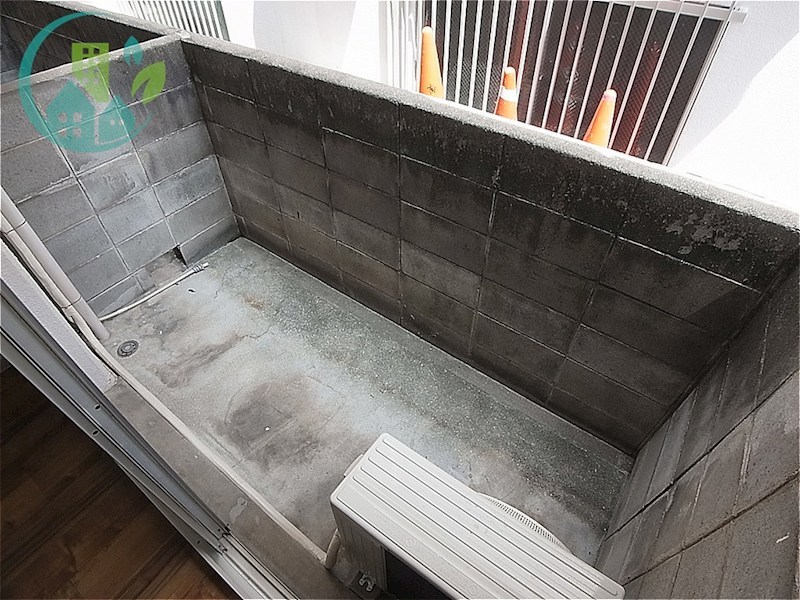 バルコニー　ビシック西進