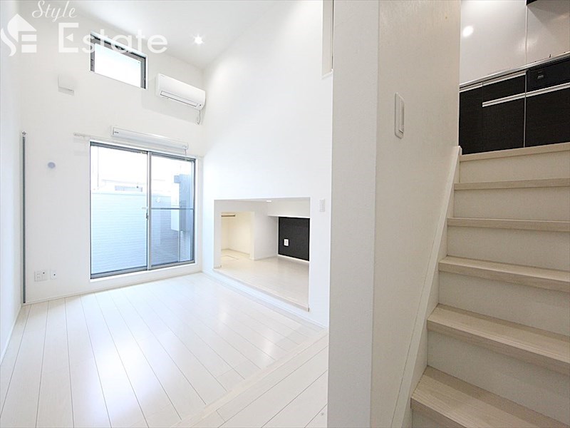 居室・リビング　内装