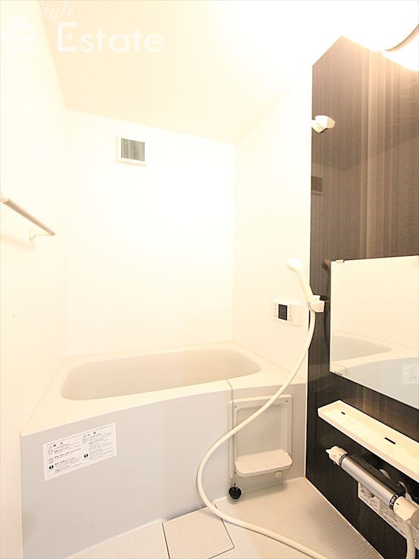 バス・シャワールーム　バスルーム