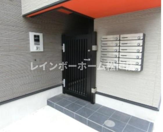 エントランス　写真はイメージ図になります