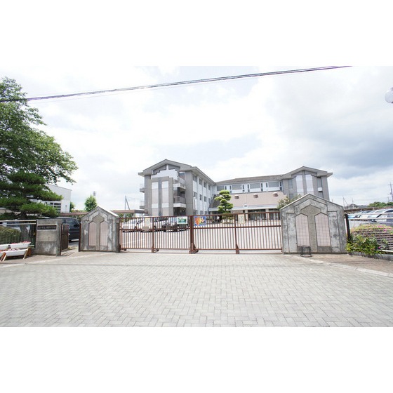 中学校　水戸市立内原中学校（中学校）まで1121m